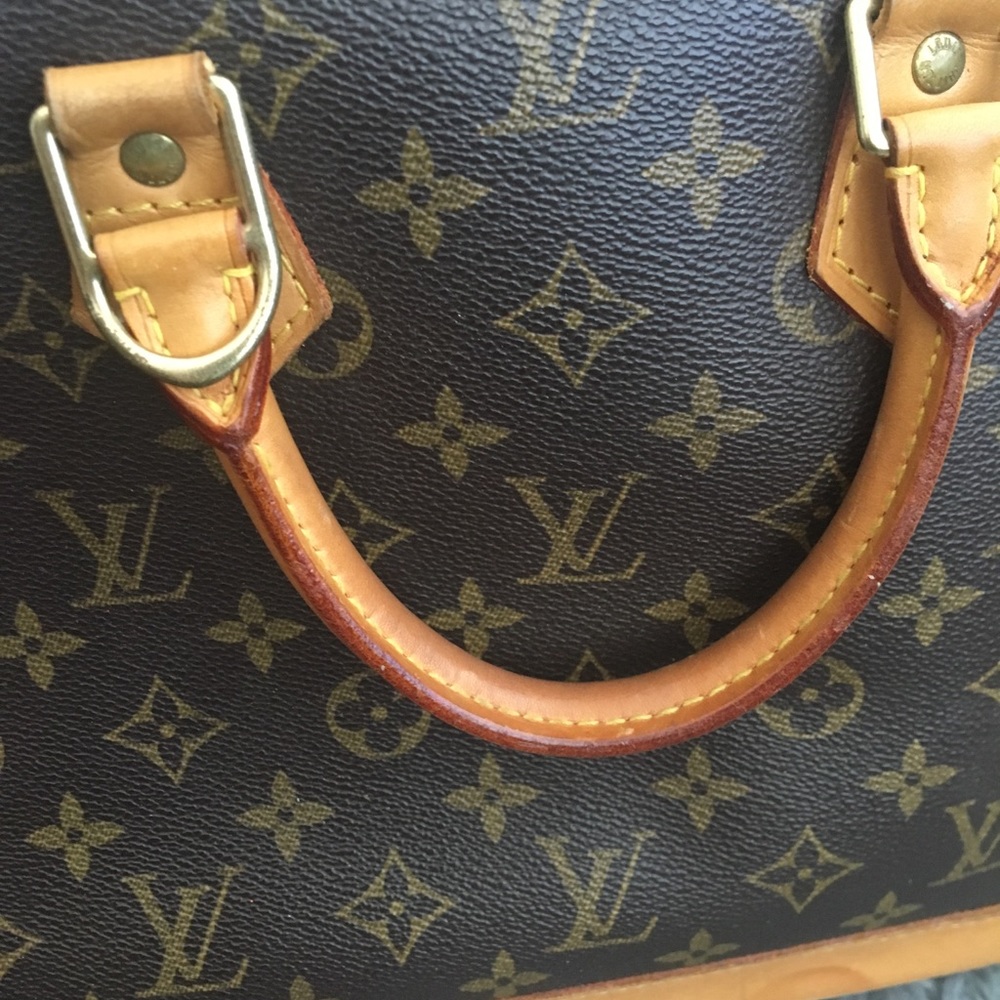 Louis Vuitton Alma - Picture 2 of 4
